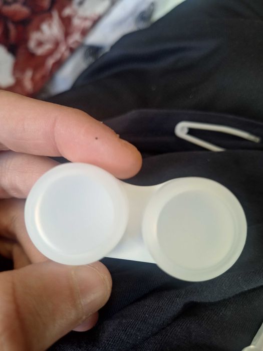 Vand lentile de contact albastre