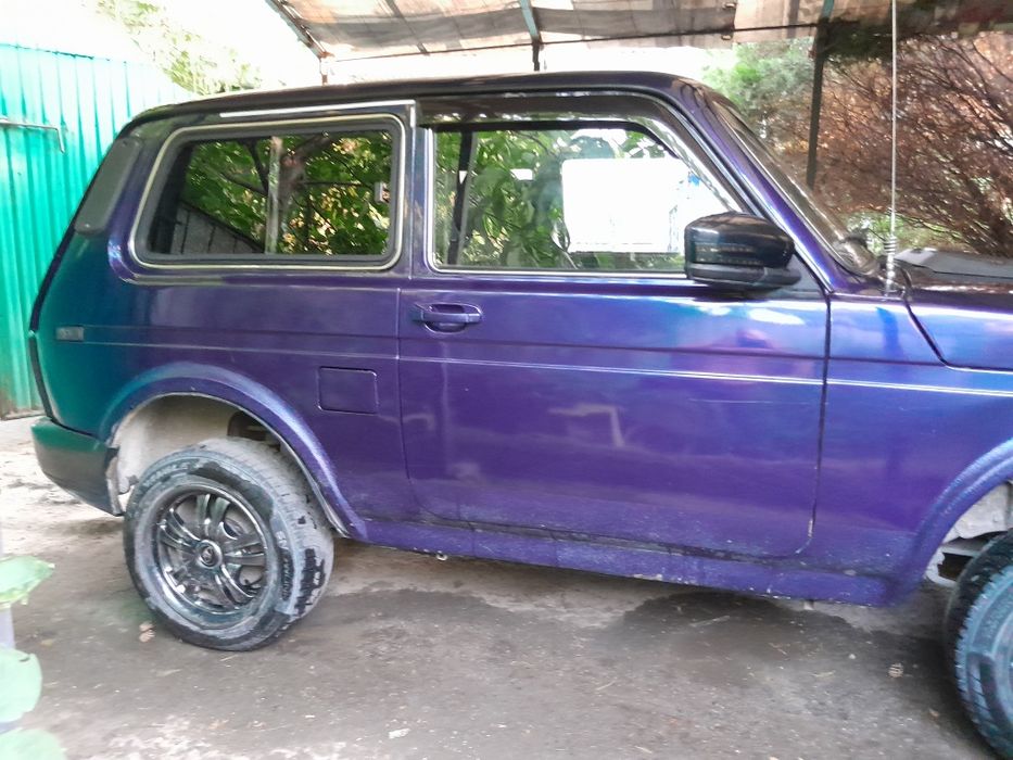 Продам машину 2000г