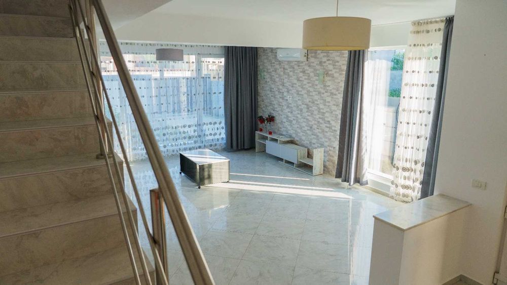 Inchiriez vilă de lux