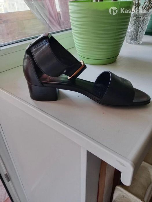 Женская обувь летняя