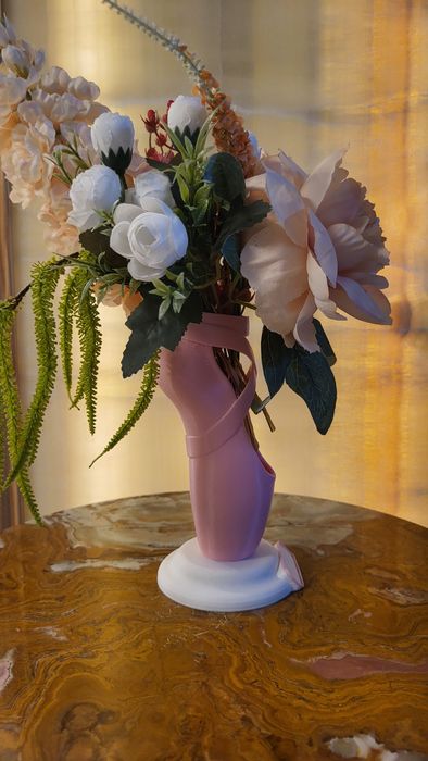 Vaza in forma de poanta(nume personalizat)