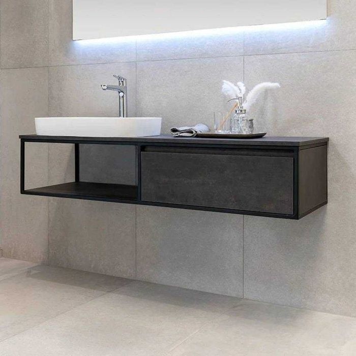 Vând mobilier de baie+calorifer+robinet cap termostatic
