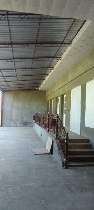 Qibray tumani Obod maxallada uy sotiladi