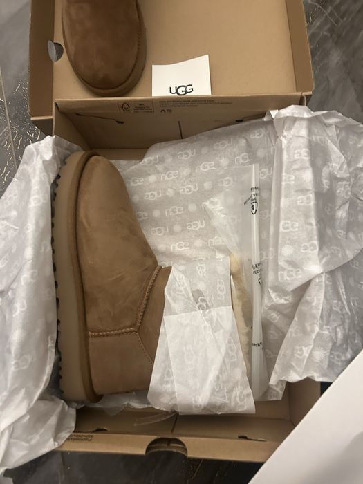 Cozme dama marimea 38 UGG