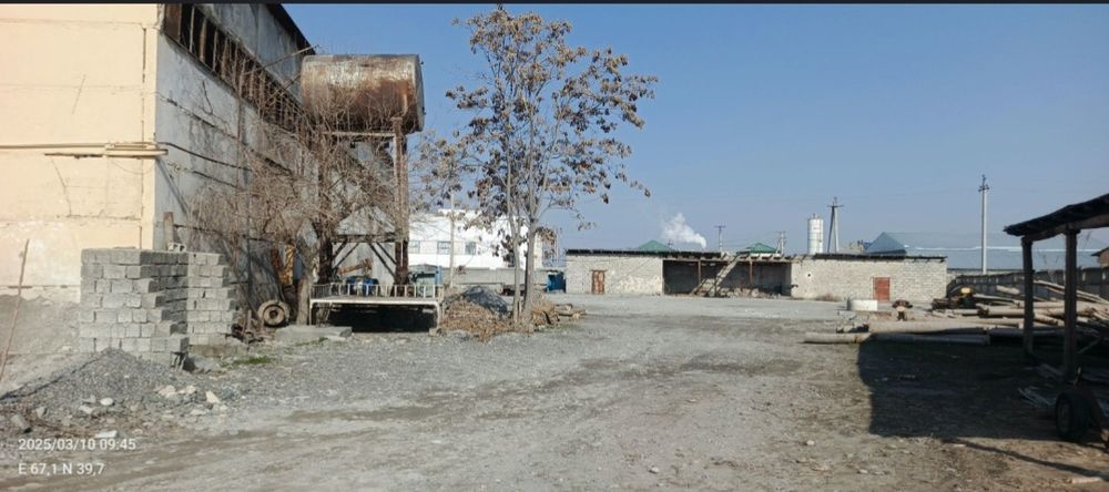 SROCHNA Sex sotiladi, sex tayyor ichida 5 tonn kranlar ishlab turibdi.