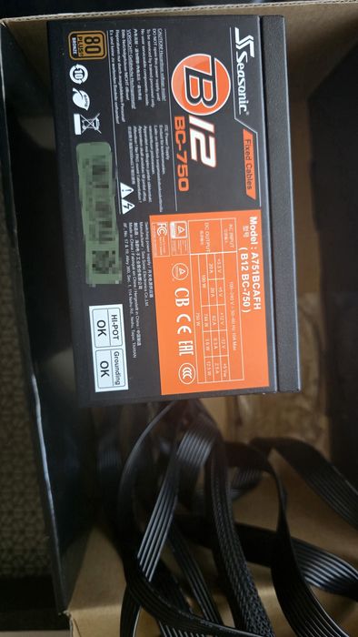 Pachet Upgrade Gaming: RX 6600 8GB + Ryzen 5 2600 + 16GB DDR4 2400 MHz + Sursă 750W