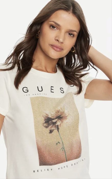 Оригинални дамски тениски”Guess”