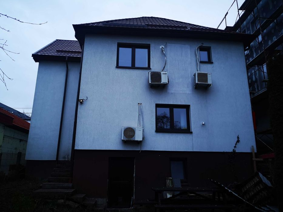 Vand casa pe strada Meteor, cartierul Zorilor