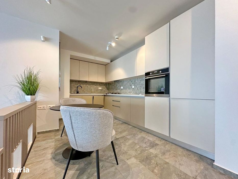 Studio spațios de închiriat — Bellevue Residence, mobilat, terasă, par