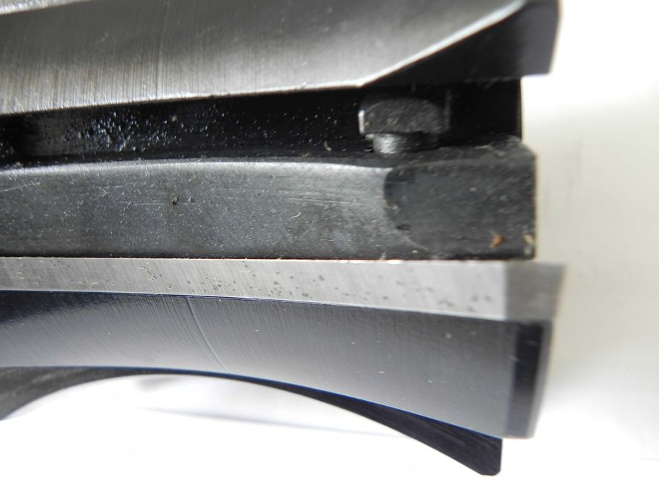 Freza pentru profil semi rotund butuci lambriu cabane