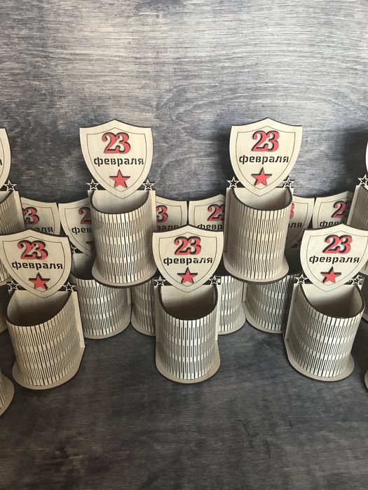 Поставка для карандашей