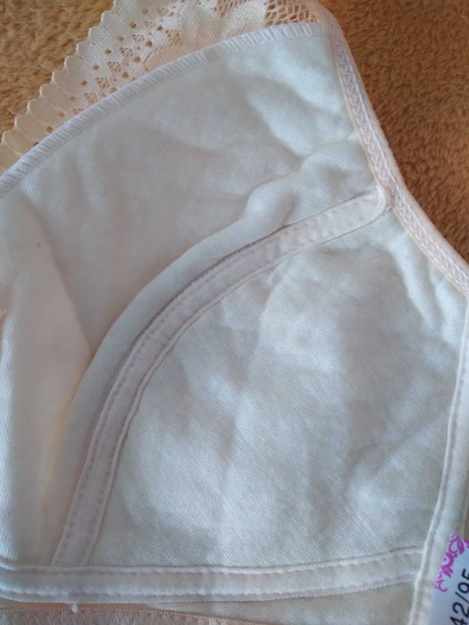 Bustieră cu capse în față mărime 42/95