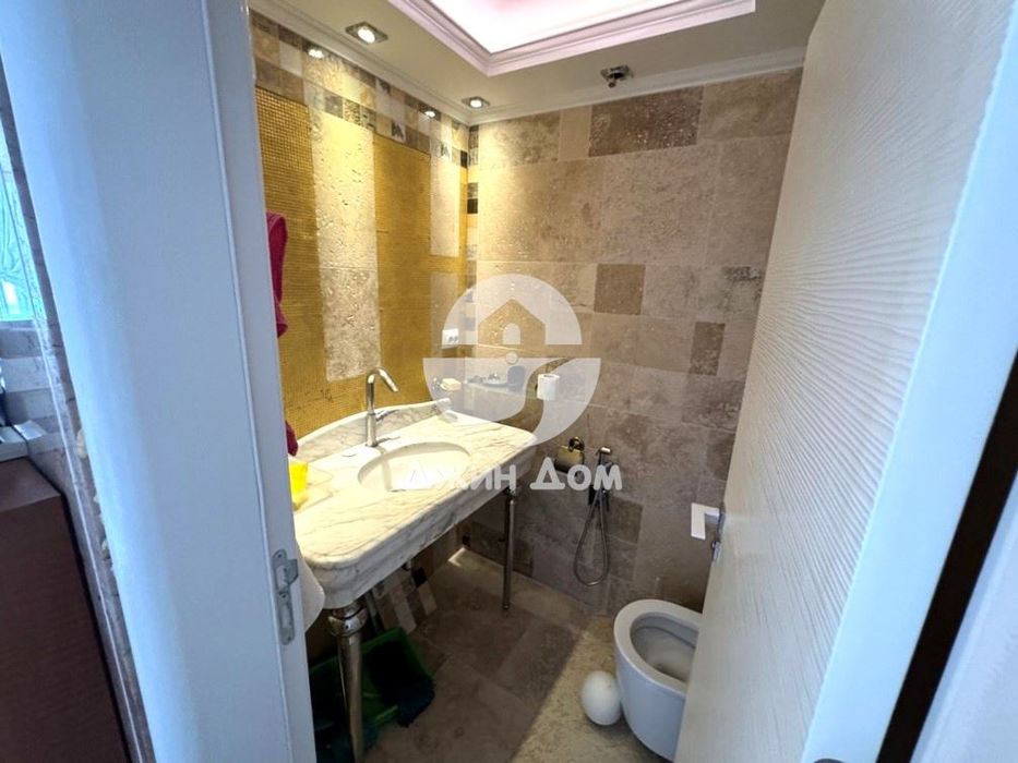 Продава се Многостаен апартамент в Свети Влас - 470 кв.м за 639 €/кв.м - Снимка #9