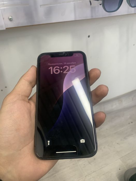 продам айфон  11
