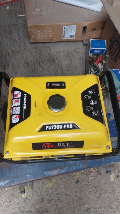 Генератор движок на бензине