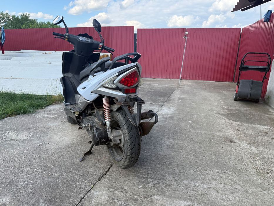 Scuter de 50cc într-o stare destul de preferabilă