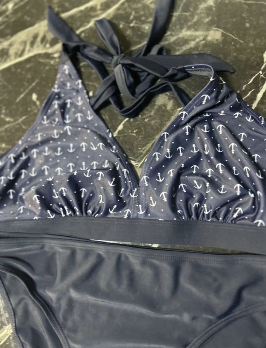 Costum de baie..