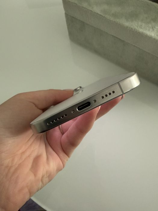 Iphone 16 pro max 256 gb 93% baterie