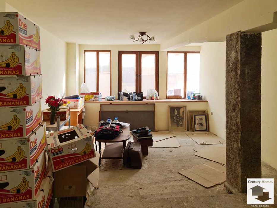 Продава се Къща в Велико Търново, Асенов - 300 кв.м за 217 €/кв.м - Снимка #1