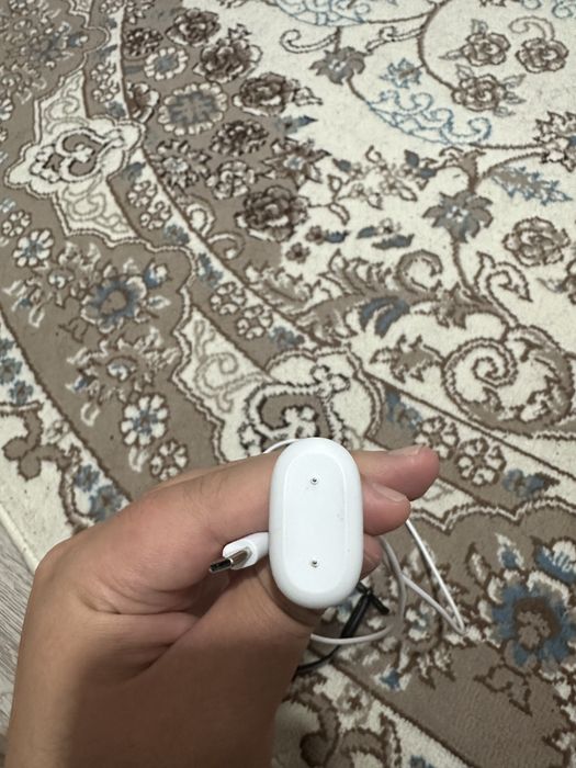 Продам фитнес браслет Google FitBit Air