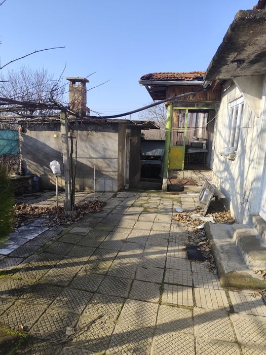 Продавам къща в общ Братя Даскалови