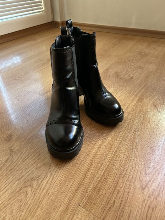 Дамски боти, удобни и стилни