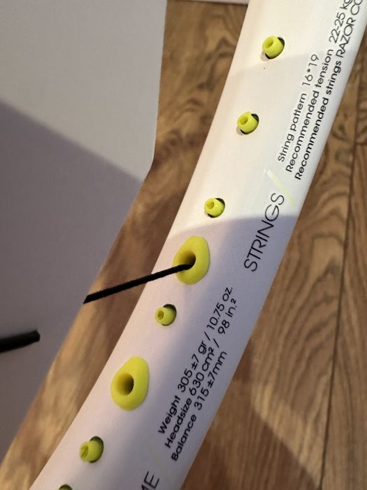 Racheta Tecnifibre TFX 1,cap 98,greutate 305g,maner 2 si 3