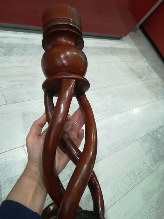 Маса - дърворезба