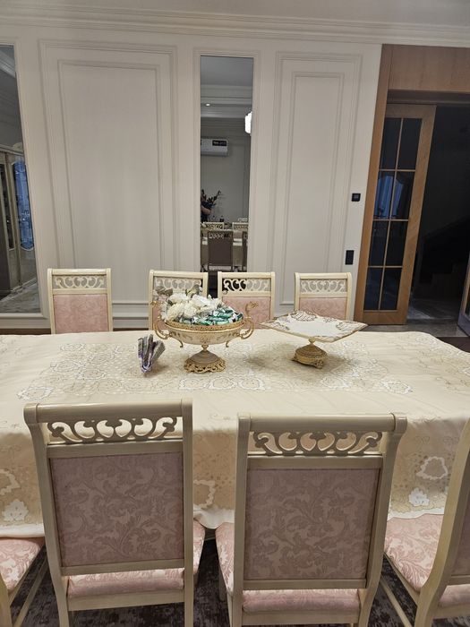 Продается стол и стул 12 чел б/у