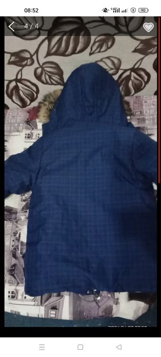 Продам куртку на мальчика 7-10 лет