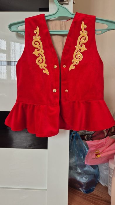 Национальные жилетки