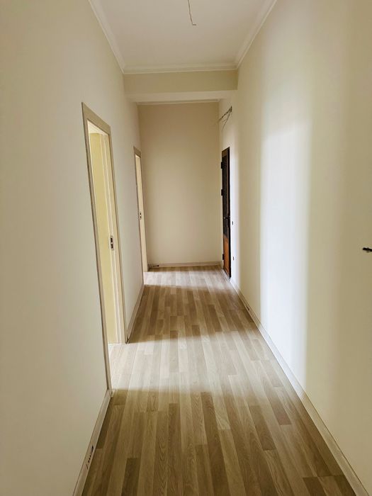 2 xonali juda qulay va arzon uy chiqdi. Juda Tez sotiladi