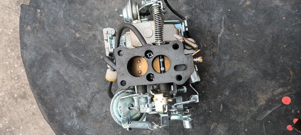 Vând carburator suzuki vitara 1.6 8v
