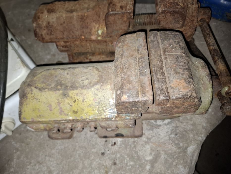 Menghină pentru banc de lucru