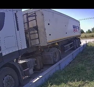 Semiremorca Schmitz 2007 55mc bena cereale axa liftanta prelata noua