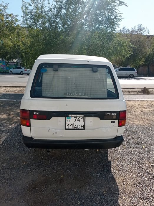 Тойота Литасе (таунасе)