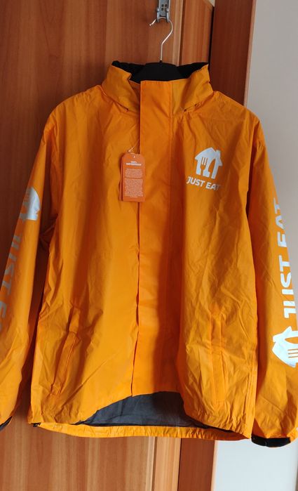 Geacă impermeabilă,nouă,Mar.L