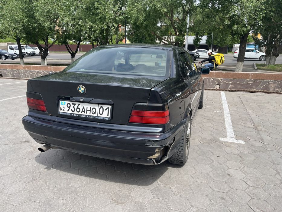 Bmw e36 авто.