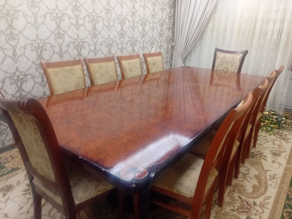 стол стул сотилади бонусга 10 та стулга гиламчаси берилади