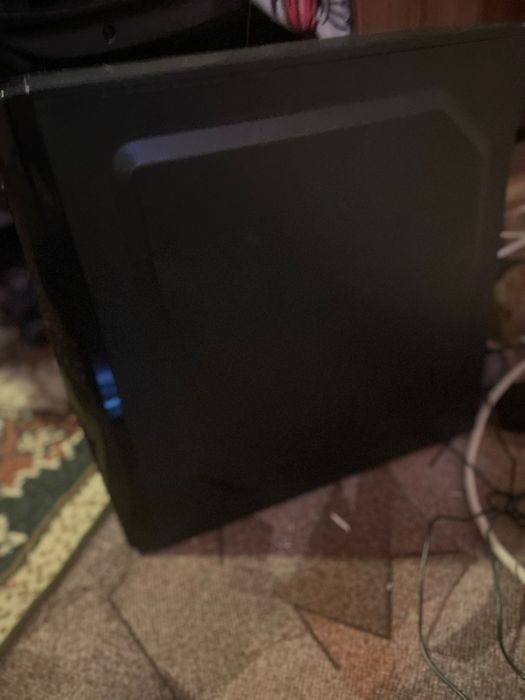 Vând calculator de gaming