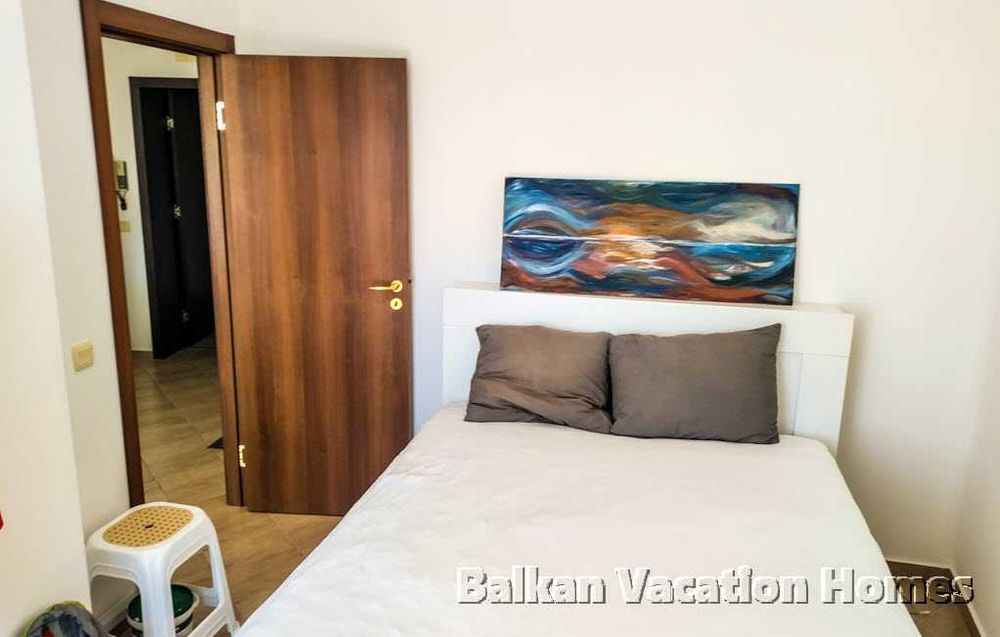 Двустаен апартамент с гледка море в Бяла