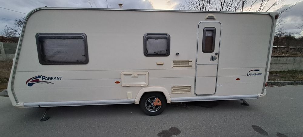 Каравана   -Bailey Pageant