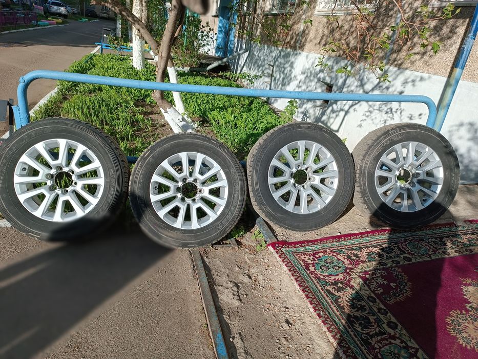 Диски с резиной на Прадо