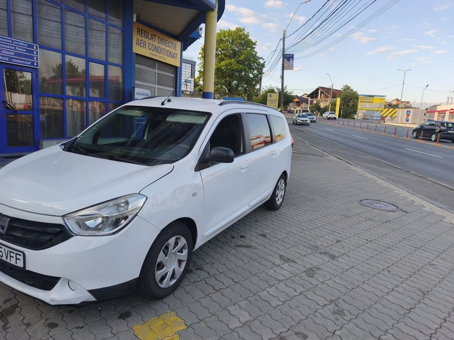 DACIA Lodgy 2015 — imagine 1
