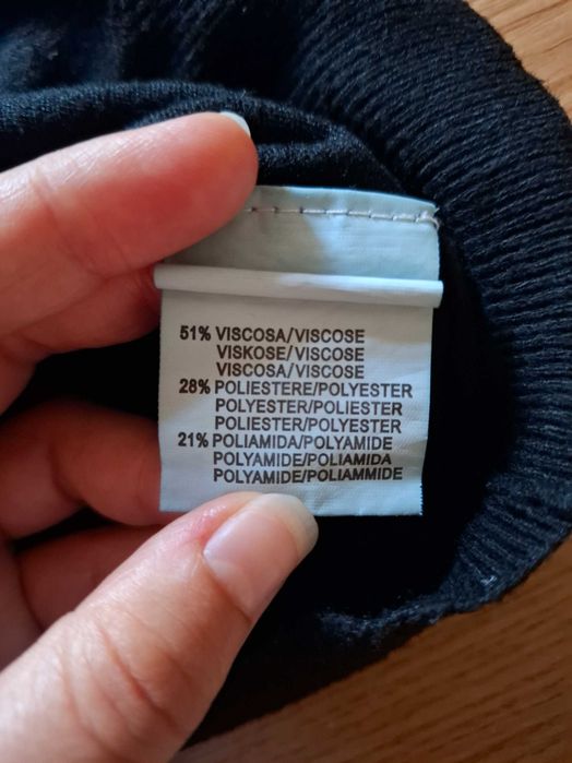 Pulover negru cu guler înalt, damă, mărimea S-M