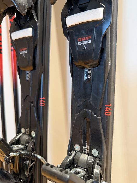 Ски Rossignol 140 cm / ски обувки 24.5  / щеки 110 см
