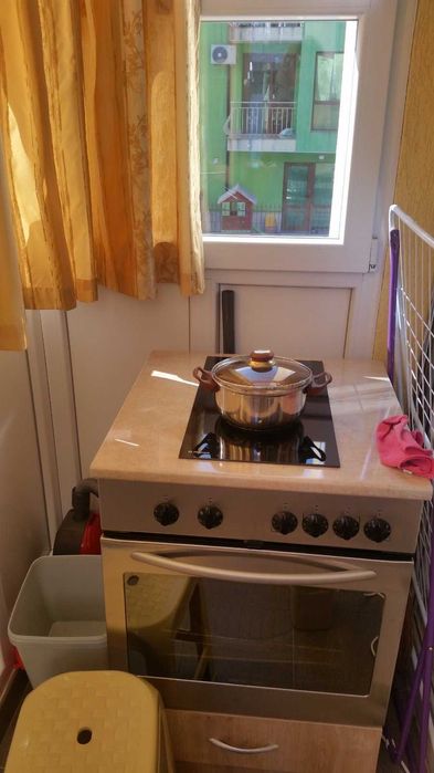 Отдава под наем обзаведено студио с паркомясто кв. Черно море, Несебър