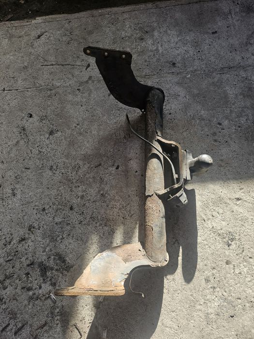 Cui remorca ford transit 2008