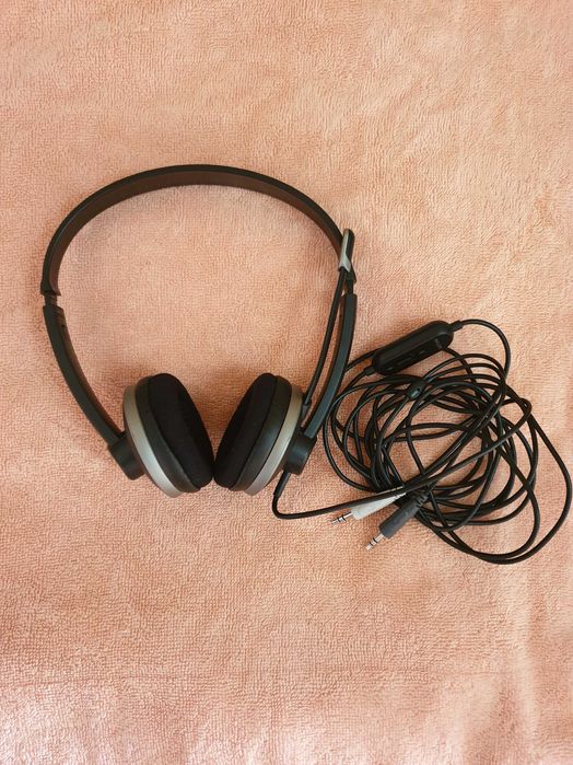 Продам оригинальные наушники Philips SHM7410