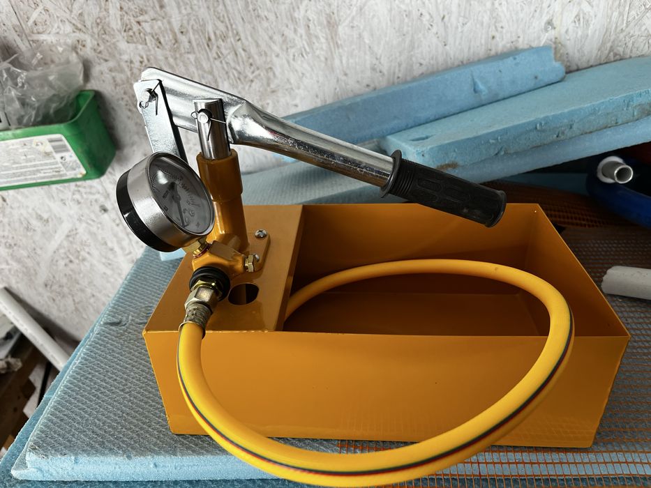 Pompa de presiune manuala